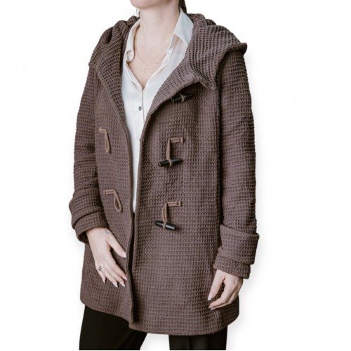 Γυναικείο Παλτό Με Κουκούλα Και Ξύλινα Κουμπώματα – Πλεκτή Υφή