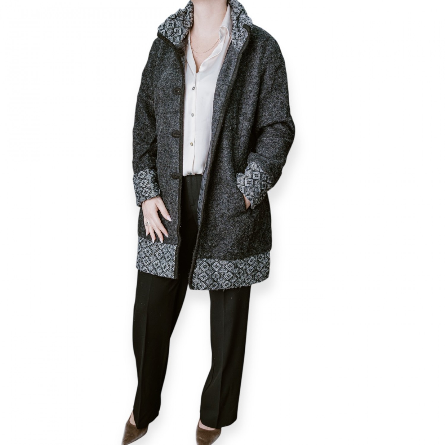 Γυναικείο Γκρι Παλτό Με Ζακάρ Λεπτομέρειες 