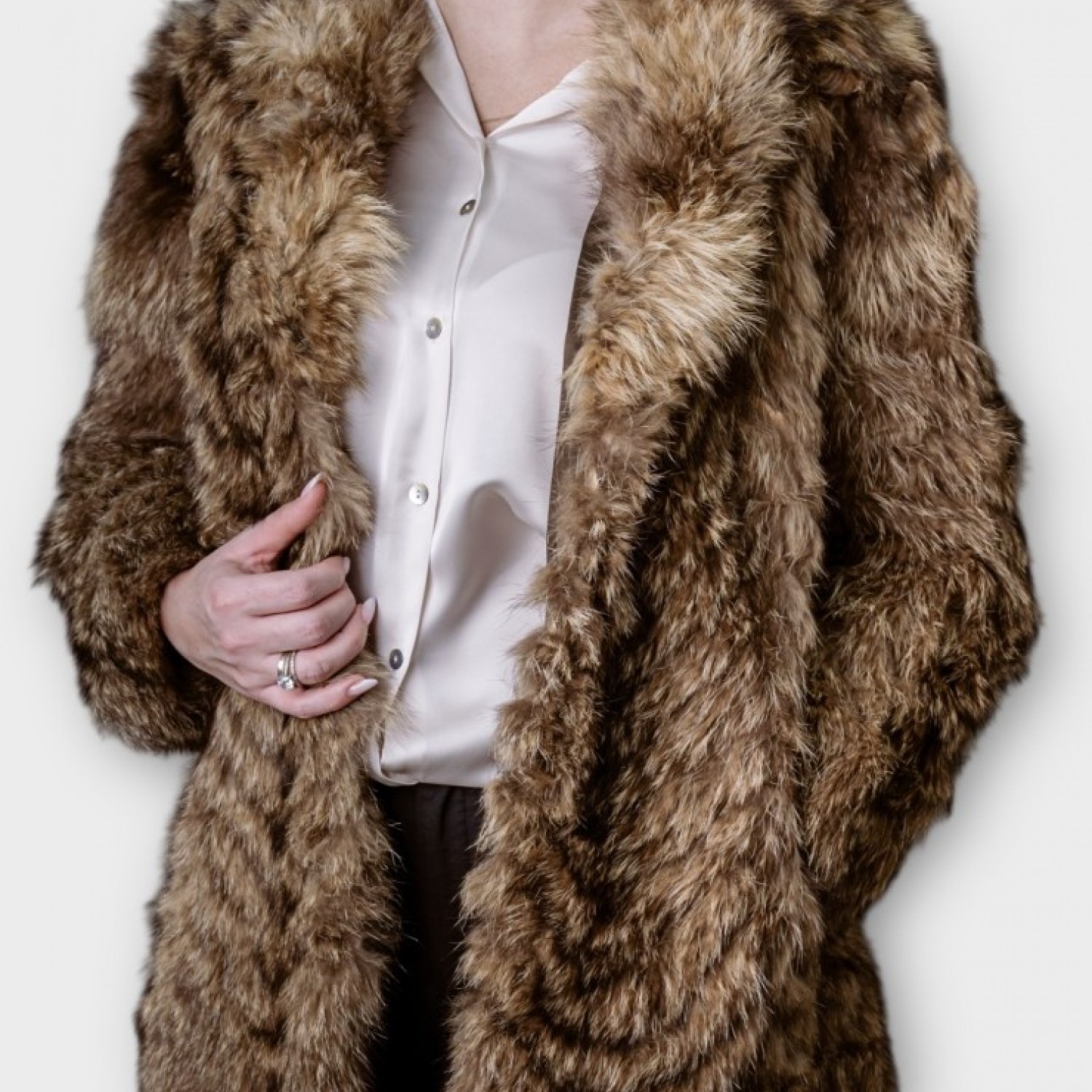 Γυναικείο Παλτό Γούνα Σε Σκούρα Καφέ Απόχρωση