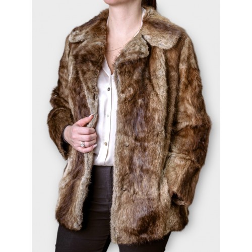 Γυναικεία Γούνα Σε Σκούρα Φυσική Απόχρωση