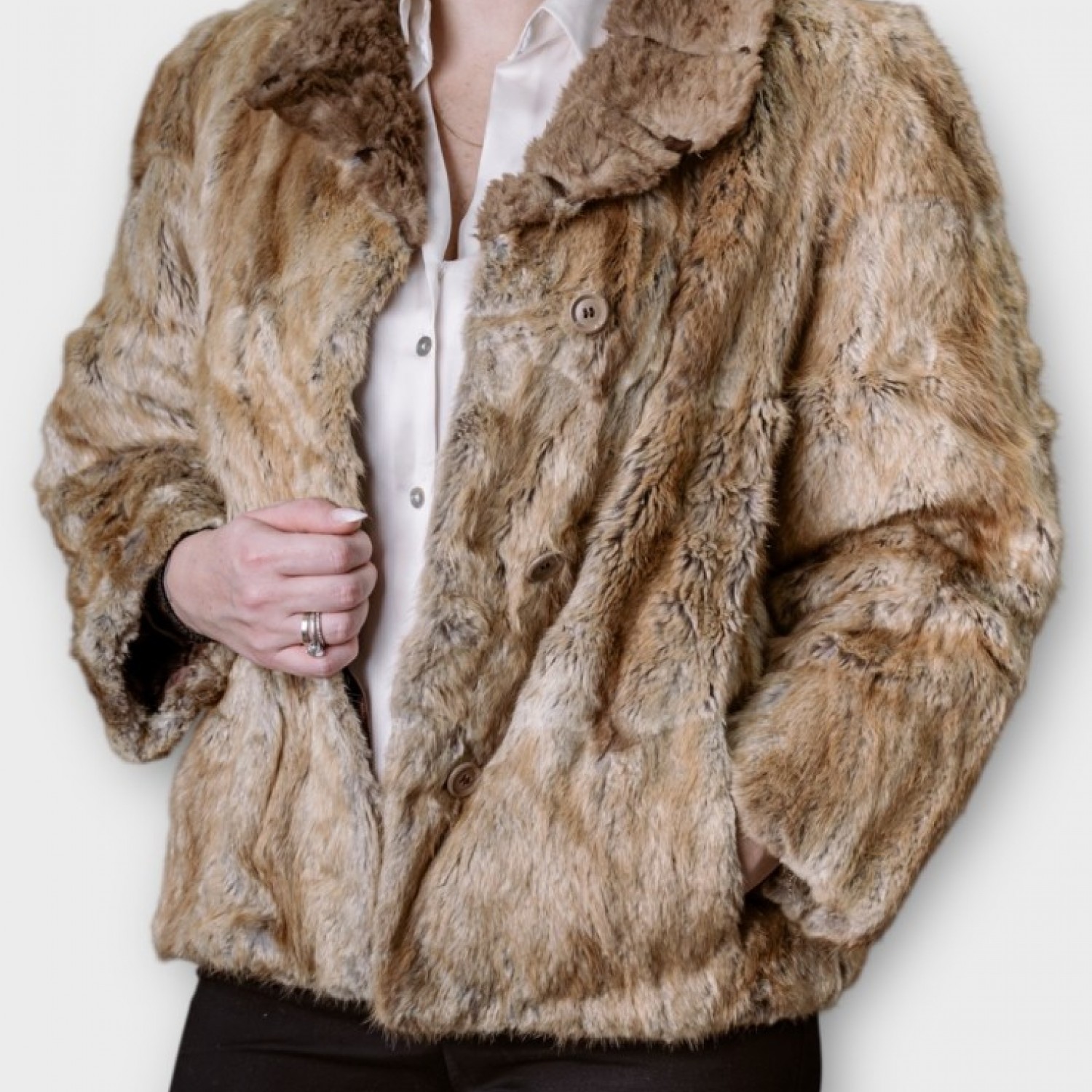 Γυναικείο Κοντή Γούνα Σε Ανοιχτό Καφέ