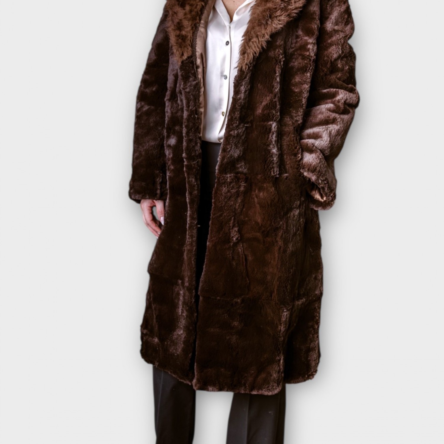 Chocolate Velvet – Μακρύ Γούνα Σε Σοκολατί Απόχρωση