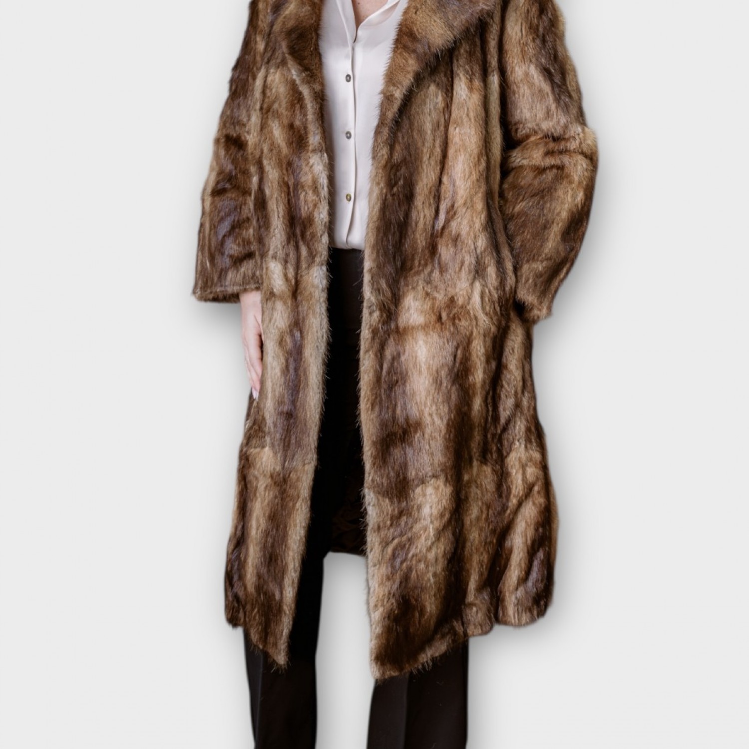 Γυναικεία Μακρύ Γούνα “Golden Brown Classic”