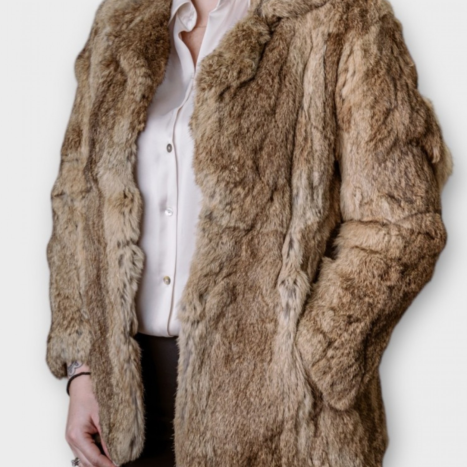Γυναικεία Γούνα Σε Μπεζ-Ταμπά Απόχρωση