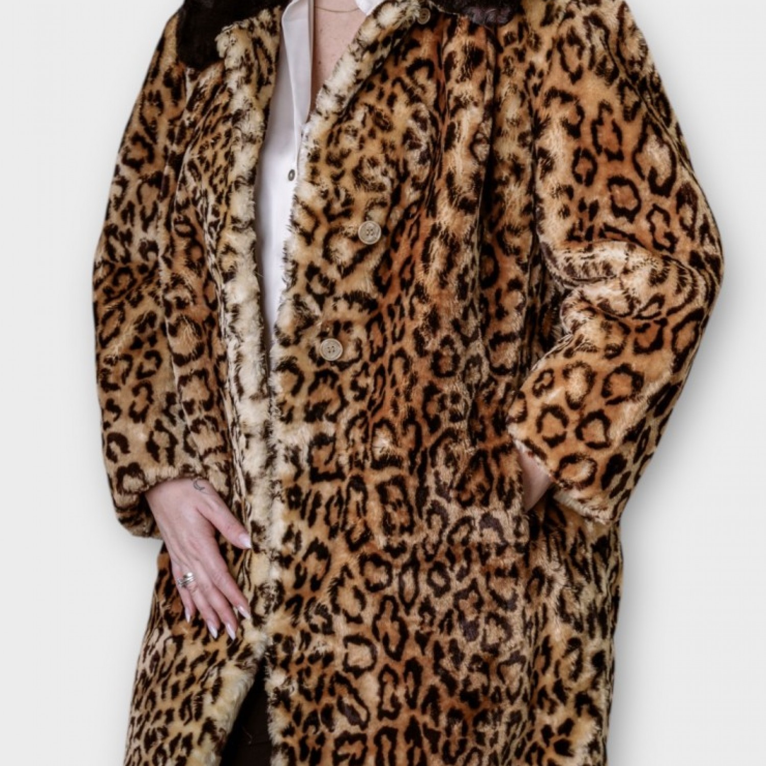 Γυναικεία Γούνα “Leopard Chic”