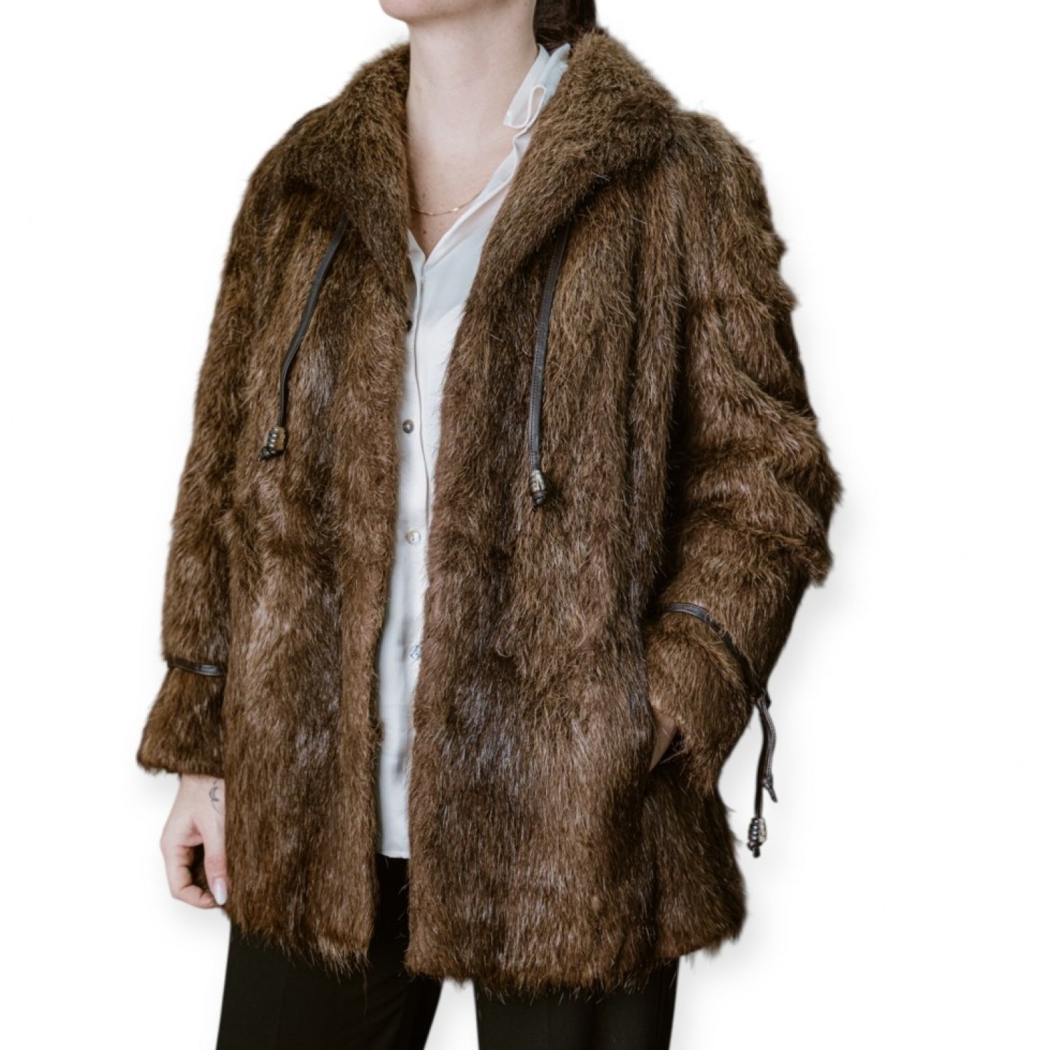 Γυναικεία Καφέ Γούνα Με Κορδόνια