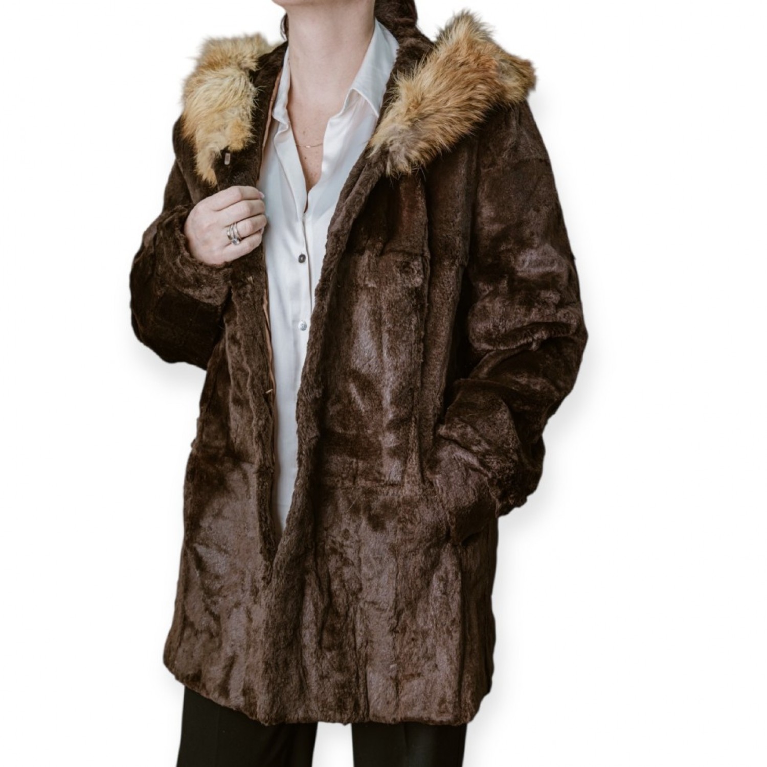 Καφέ Γούνα Με Κουκούλα