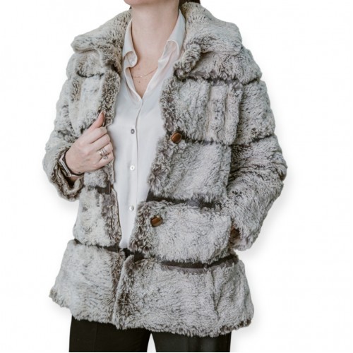 Γούνα Σε Γκρι Απόχρωση