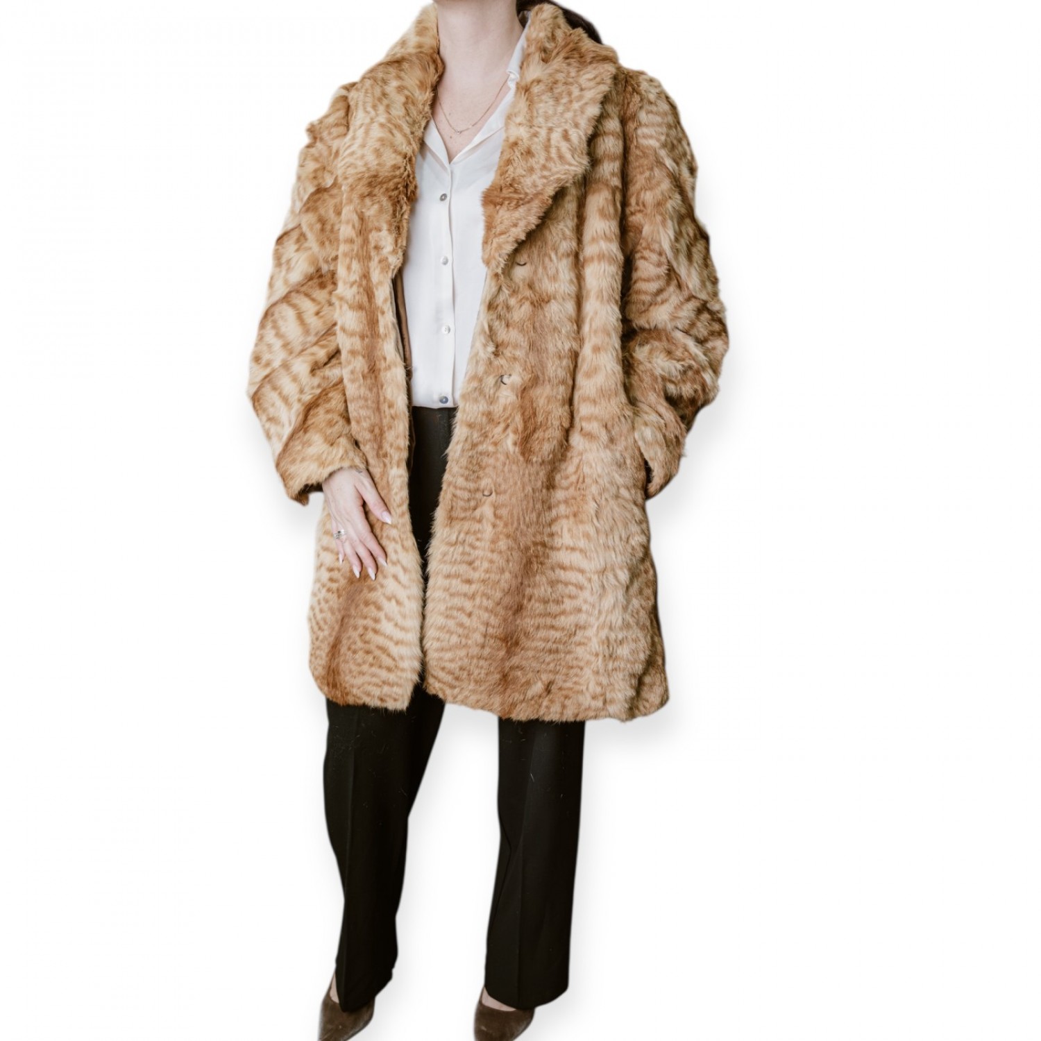 Γυναικείο Μακρύ Παλτό Γούνας Σε Ανοιχτό Καμηλό