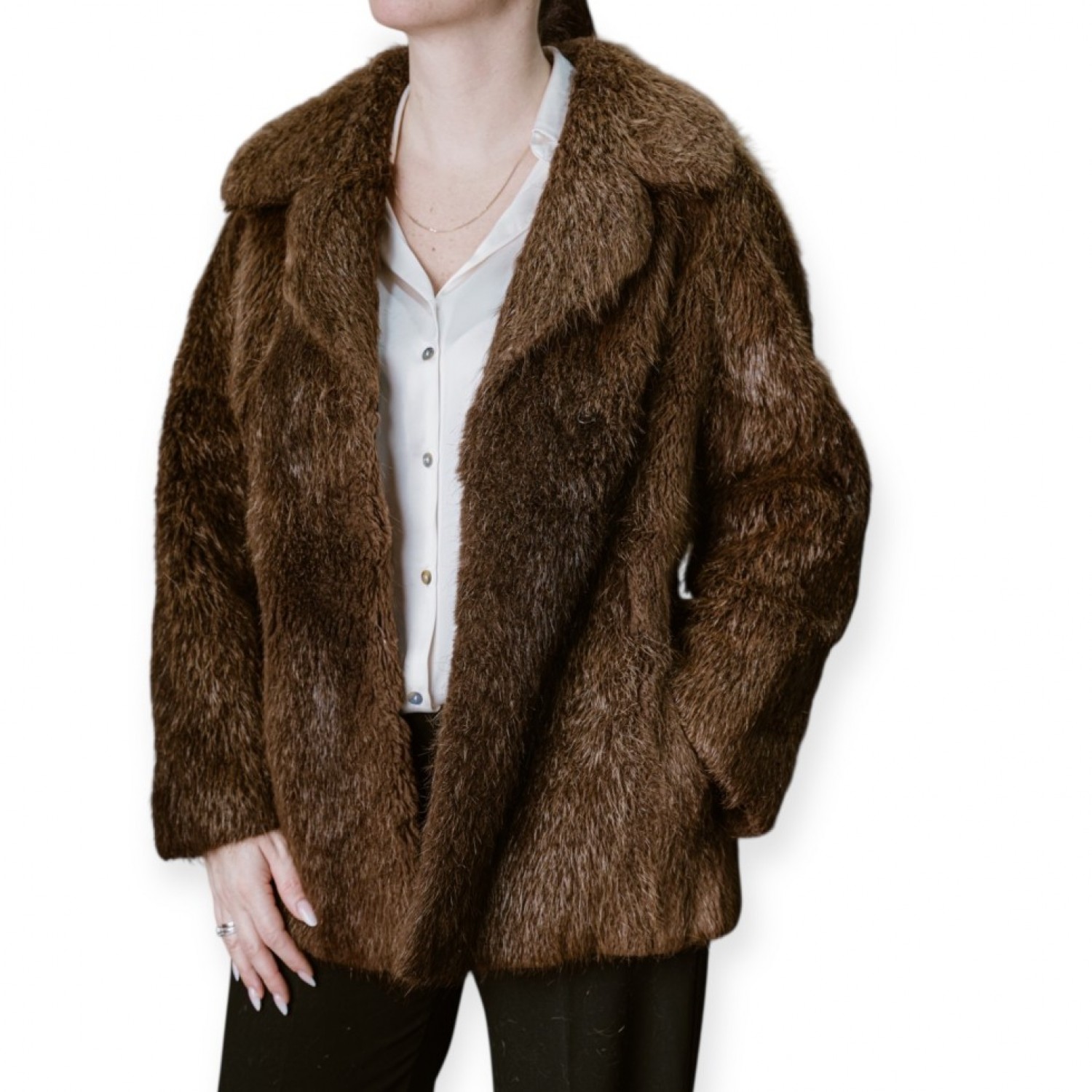 Γυναικεία Γούνα Σε Σκούρο Καφέ