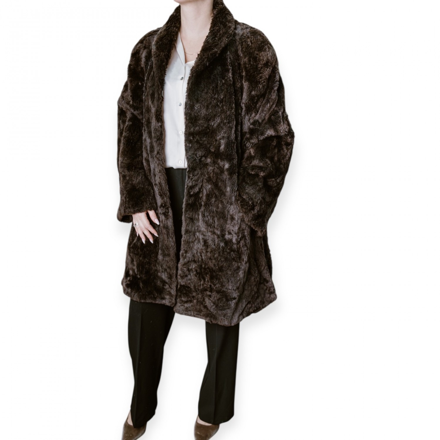 Γυναικεία Μακριά Γούνα Σε Σκούρο Καφέ