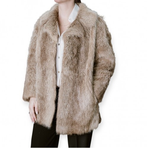 Γυναικεία Γούνα Σε Ανοιχτή Μπεζ Απόχρωση 